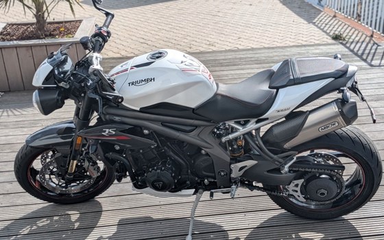 Gebrauchtmotorrad Triumph Speed Triple RS - Bild 3