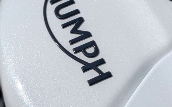 Gebrauchtmotorrad Triumph Speed Triple RS - Bild 4