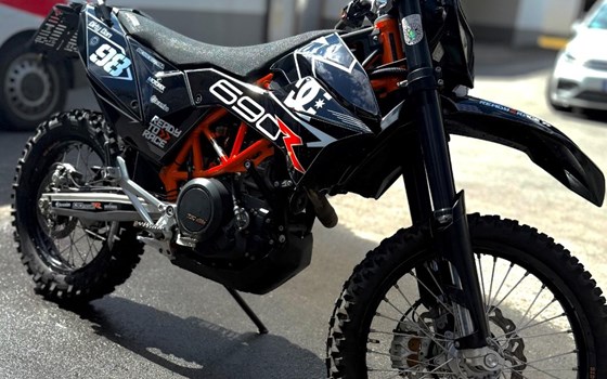 Gebrauchtmotorrad KTM 690 SMC R - Bild 2