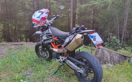 Gebrauchtmotorrad KTM 690 SMC R - Bild 3