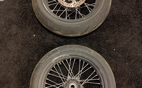 Gebrauchtmotorrad KTM 690 SMC R - Bild 7