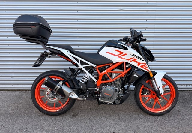 KTM 390 Duke (weiss)