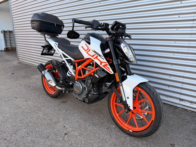 KTM 390 Duke (weiss) - Bild 2