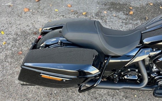 Gebrauchtmotorrad Harley-Davidson Road Glide FLTRX - Bild 6