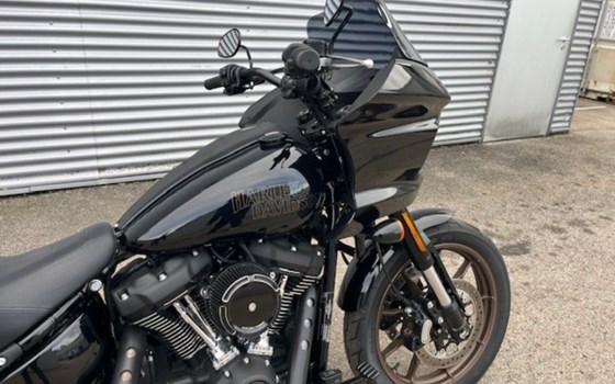 Gebrauchtmotorrad Harley-Davidson Softail Low Rider ST - Bild 3