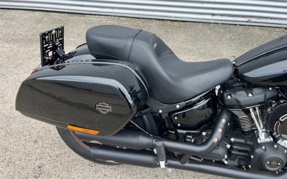 Gebrauchtmotorrad Harley-Davidson Softail Low Rider ST - Bild 6