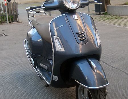 Gebrauchtmotorrad Vespa GTS 300 i.e. - Bild 2