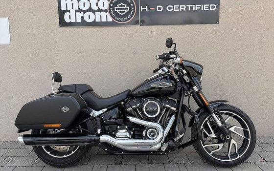 Gebrauchtmotorrad Harley-Davidson Softail Sport Glide FLSB - Bild 2