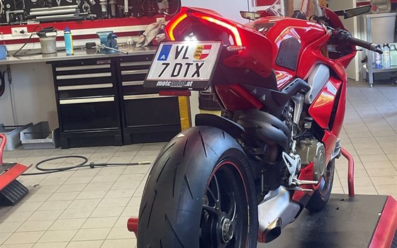 Gebrauchtmotorrad Ducati Panigale V4 S - Bild 9