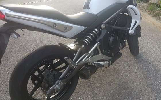 Gebrauchtmotorrad Kawasaki ER-6n - Bild 2