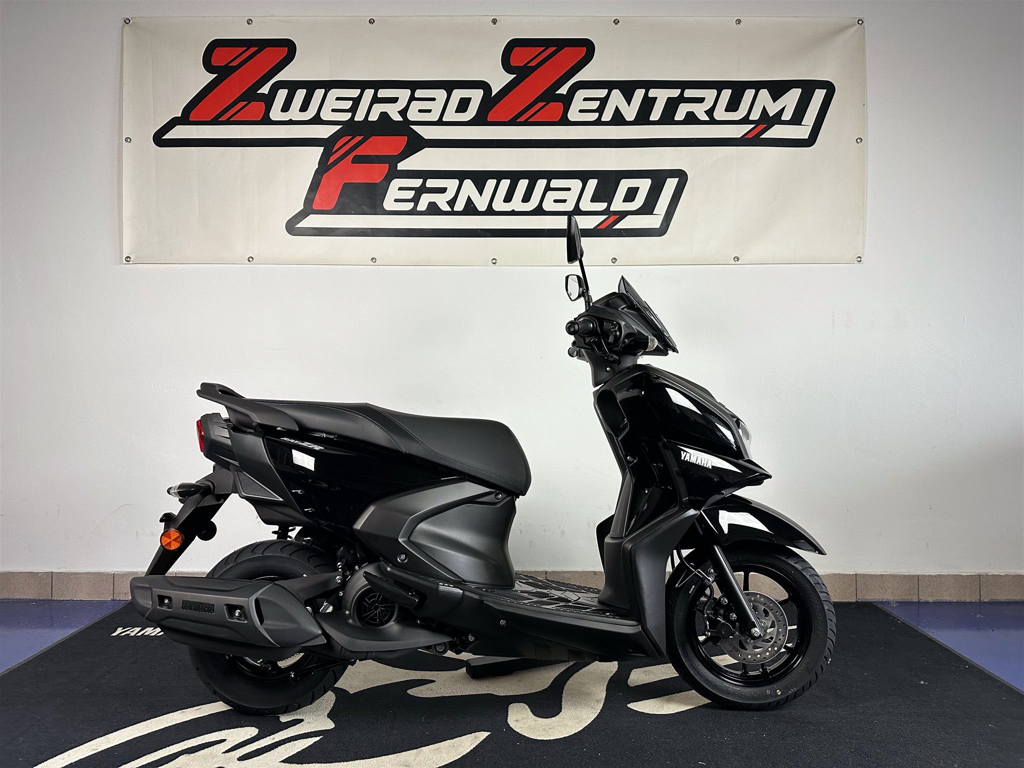 Yamaha RayZR