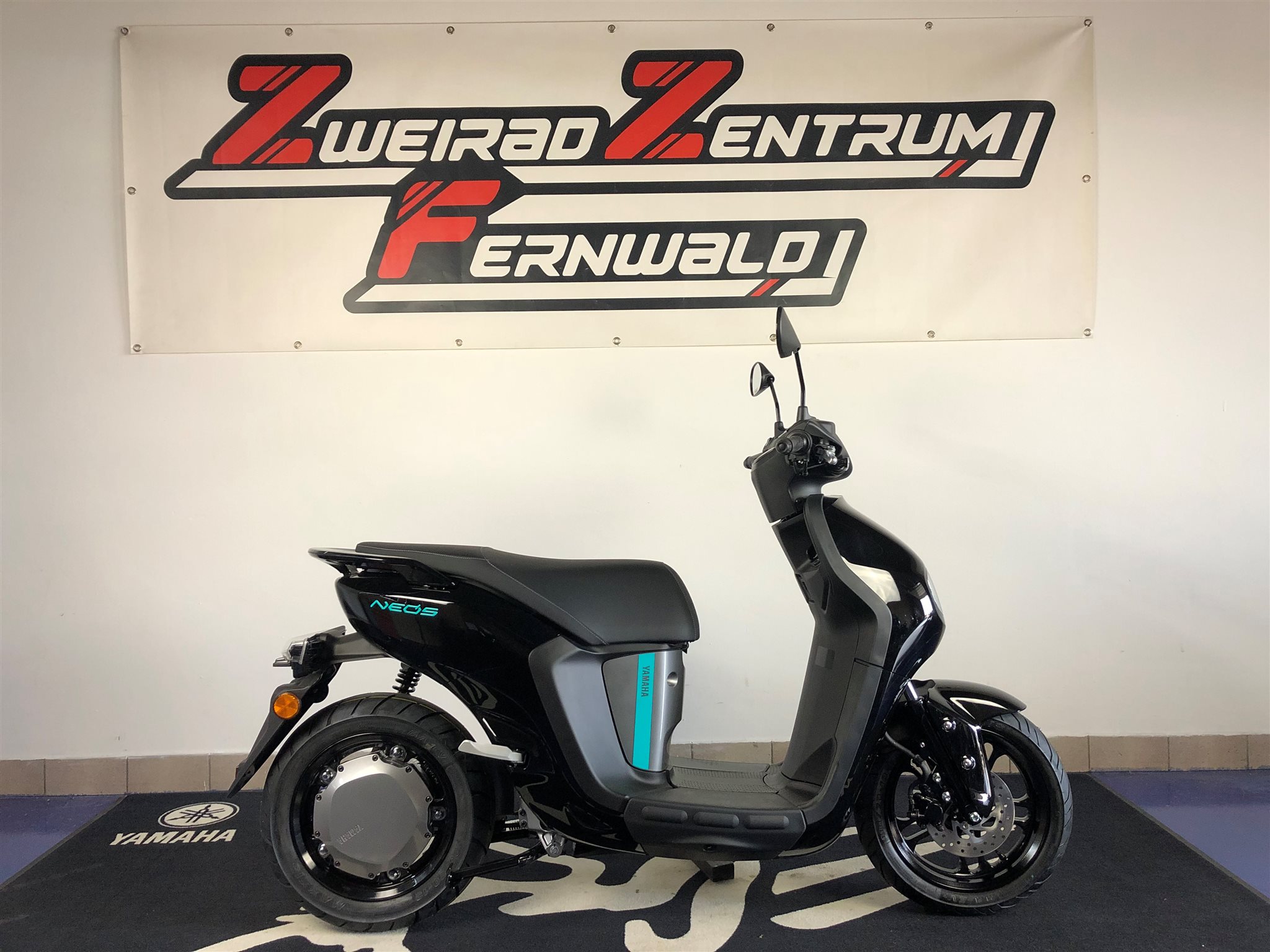 Yamaha NEO's Dual Battery