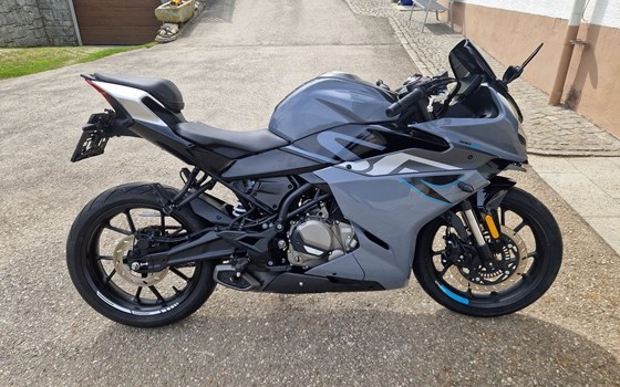 Gebrauchtmotorrad CFMOTO 300SR - Bild 2