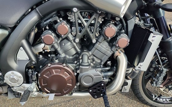 Gebrauchtmotorrad Yamaha V-MAX - Bild 5