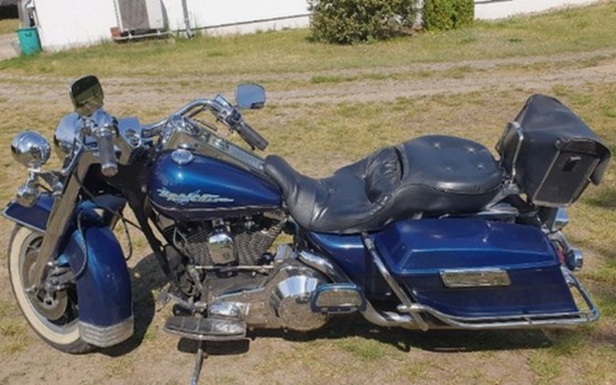 Gebrauchtmotorrad Harley-Davidson Road King Classic FLHRC - Bild 3