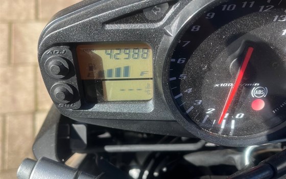 Gebrauchtmotorrad Suzuki GSR 600 - Bild 6