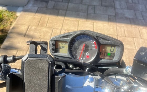 Gebrauchtmotorrad Suzuki GSR 600 - Bild 7