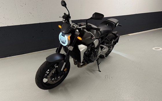 Gebrauchtmotorrad Honda CB 1000 R - Bild 1