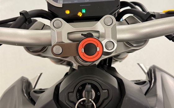 Gebrauchtmotorrad Honda CB 1000 R - Bild 15