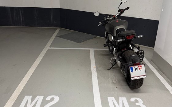 Gebrauchtmotorrad Honda CB 1000 R - Bild 19