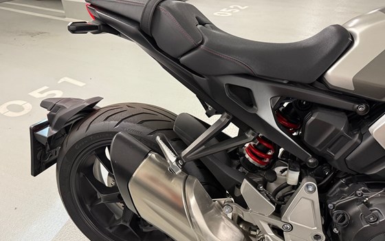 Gebrauchtmotorrad Honda CB 1000 R - Bild 5