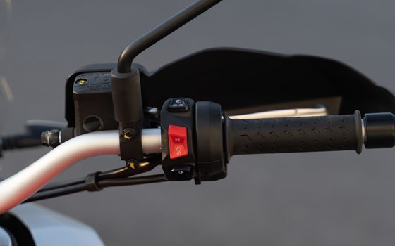 Gebrauchtmotorrad Aprilia Tuareg 660 - Bild 10