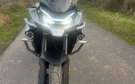 Gebrauchtmotorrad CFMOTO 800MT - Bild 2