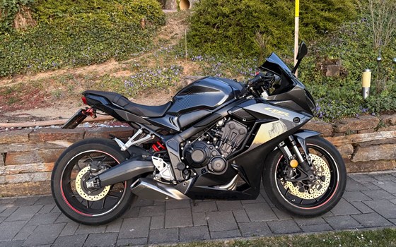 Gebrauchtmotorrad Honda CBR650R - Bild 3