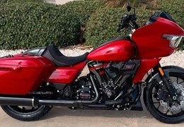 Neumotorrad Harley-Davidson CVO Road Glide ST FLTRXSTSE