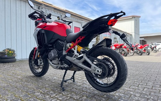 Gebrauchtmotorrad Ducati Multistrada V4 S - Bild 8