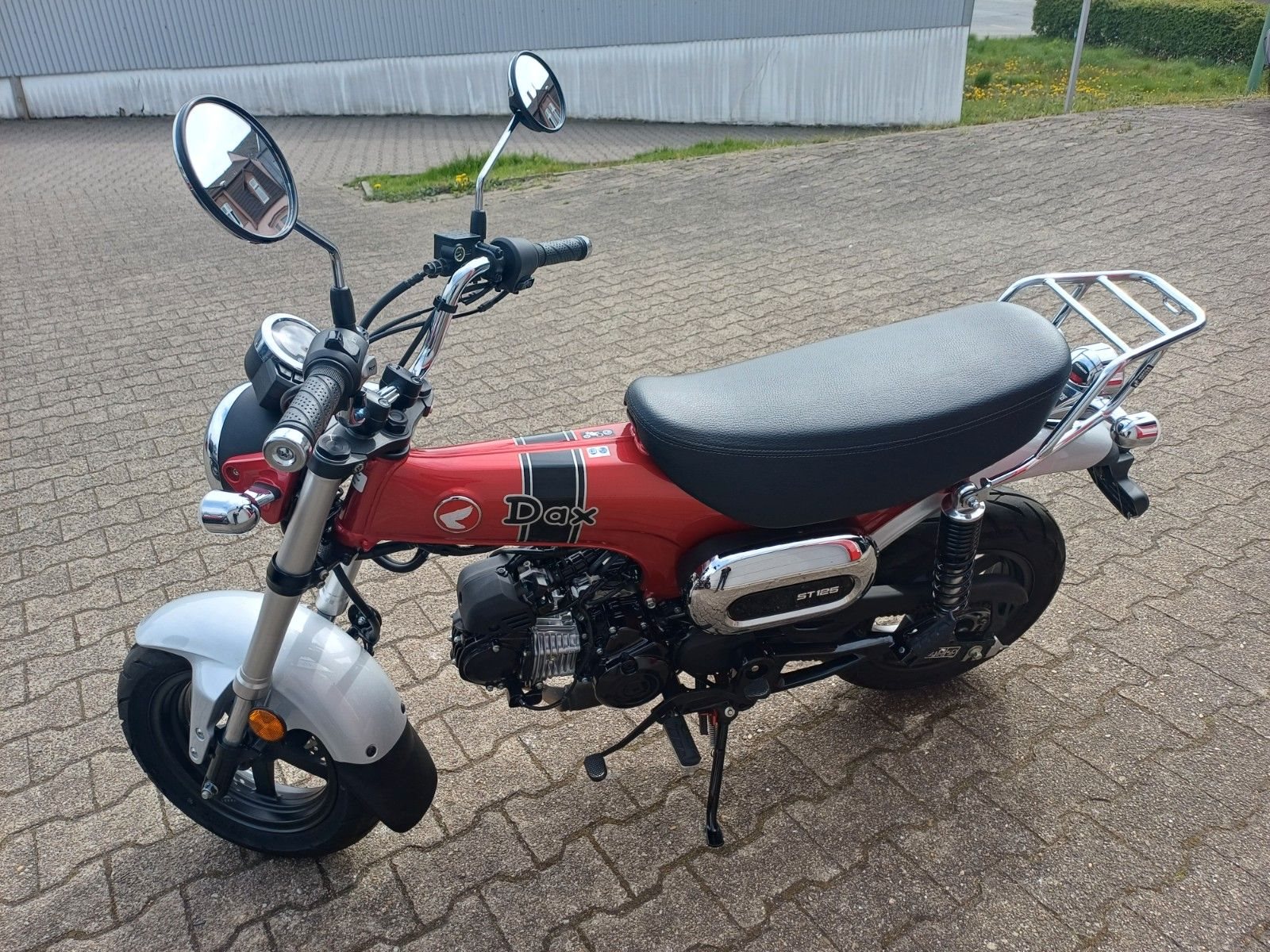 Honda Dax