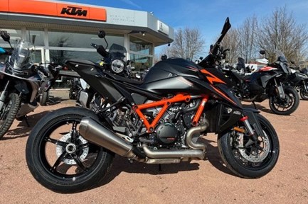KTM 1390 Super Duke R