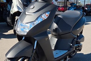 Angebot Peugeot Kisbee 50 Black Edition