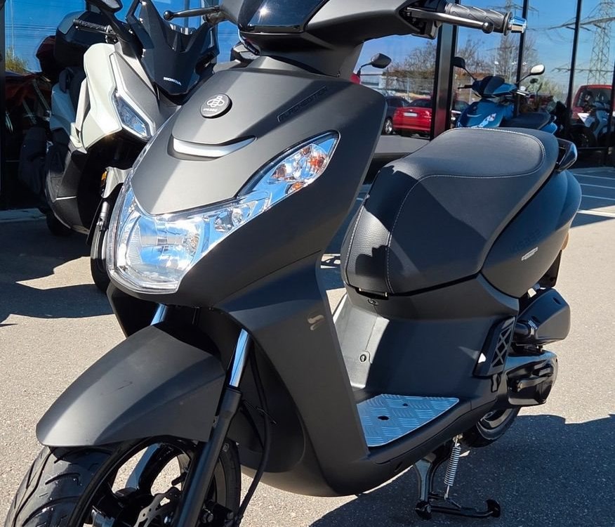 Angebot Peugeot Kisbee 50 Black Edition