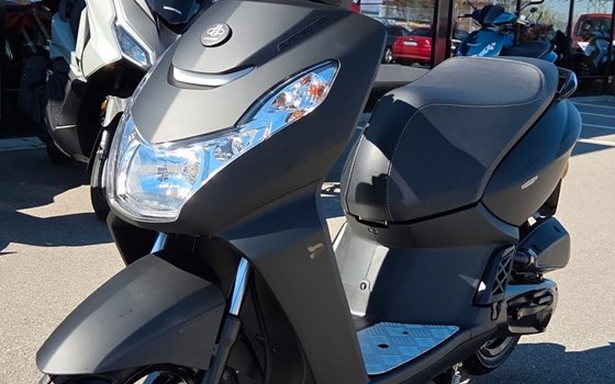 Neufahrzeug Peugeot Kisbee 50 Black Edition - Bild 1