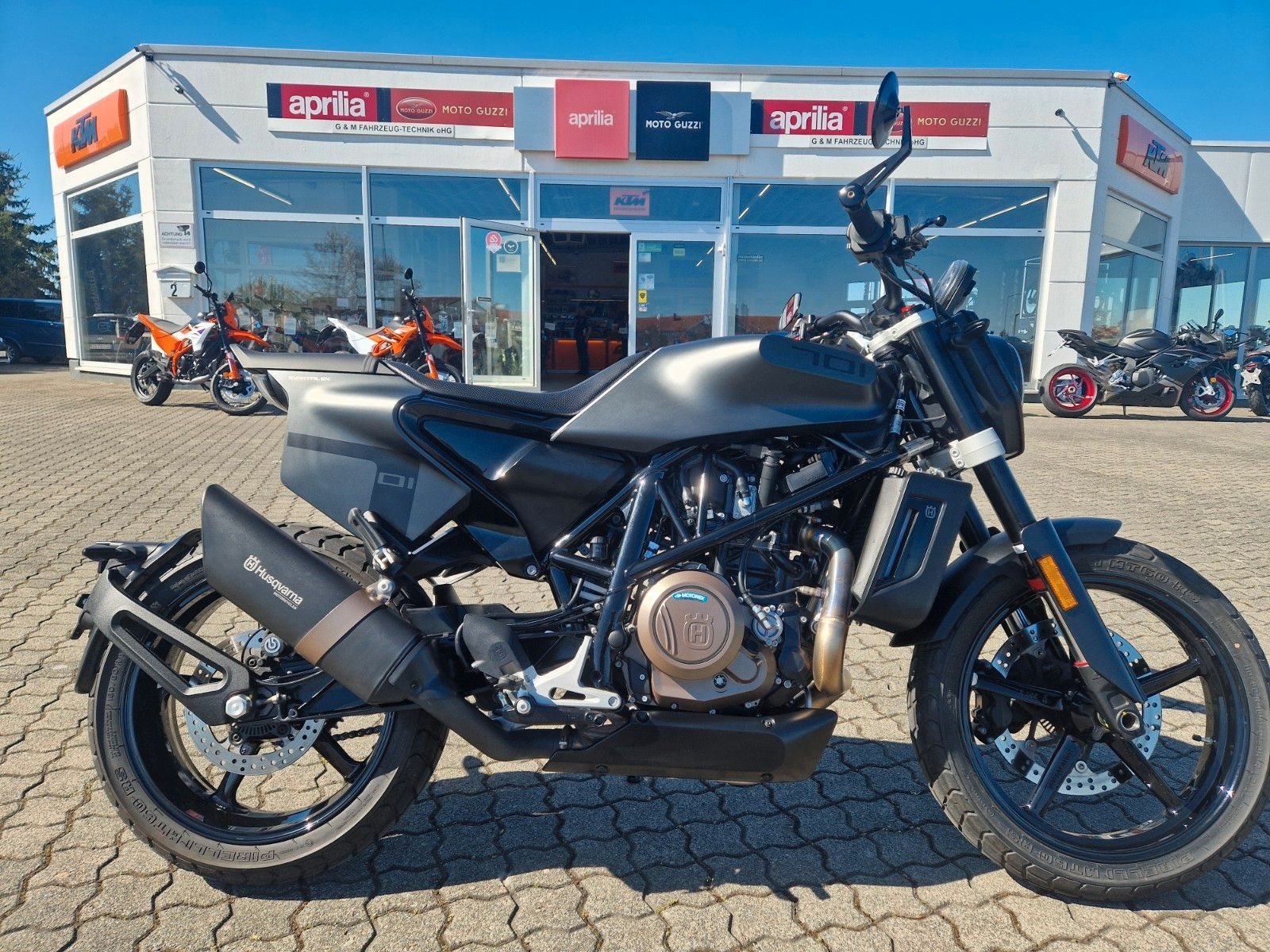 Husqvarna Svartpilen 701 