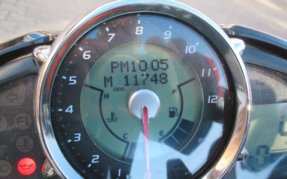 Gebrauchtmotorrad Suzuki B-King - Bild 10