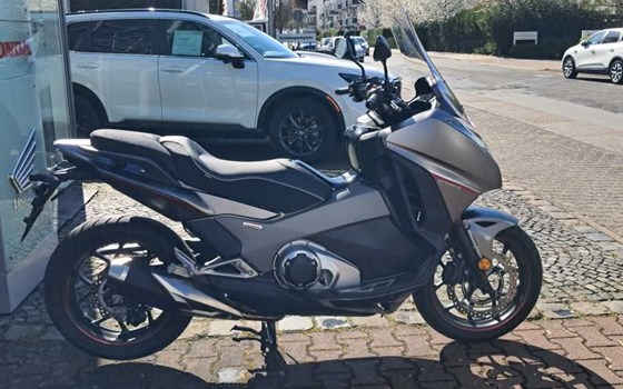 Gebrauchtmotorrad Honda Integra - Bild 3