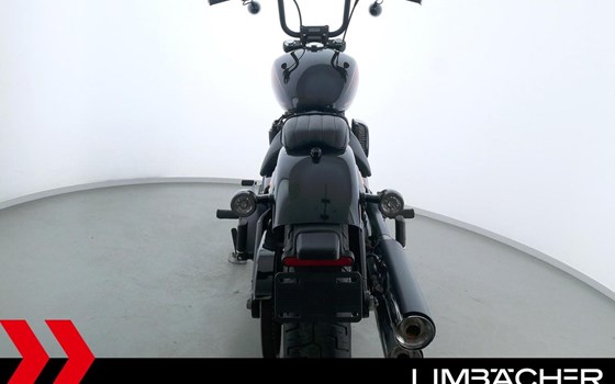 Gebrauchtmotorrad Harley-Davidson Softail Street Bob 114 FXBBS - Bild 17