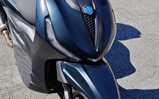 Gebrauchtmotorrad Piaggio Beverly 400 hpe - Bild 1