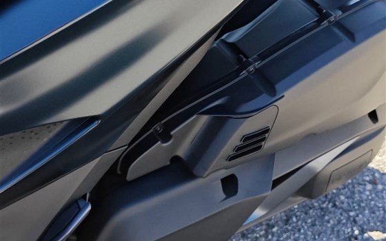 Gebrauchtmotorrad Piaggio Beverly 400 hpe - Bild 11