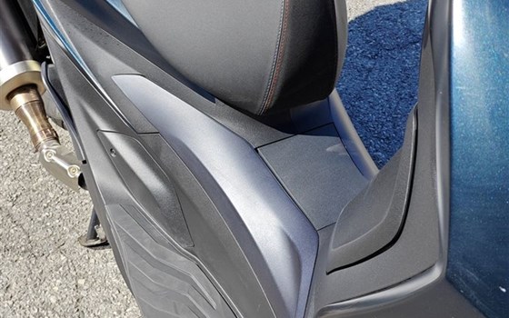 Gebrauchtmotorrad Piaggio Beverly 400 hpe - Bild 3