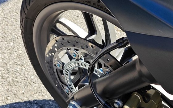 Gebrauchtmotorrad Piaggio Beverly 400 hpe - Bild 9