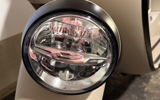 Gebrauchtmotorrad Vespa GTV 300 - Bild 8