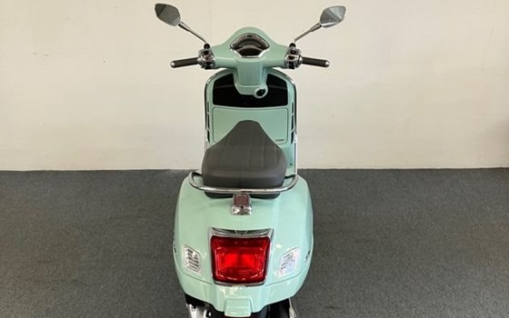 Gebrauchtmotorrad Vespa GTS 125 - Bild 6