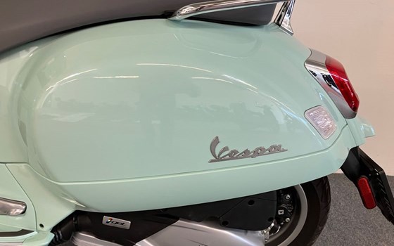 Gebrauchtmotorrad Vespa GTS 125 - Bild 7