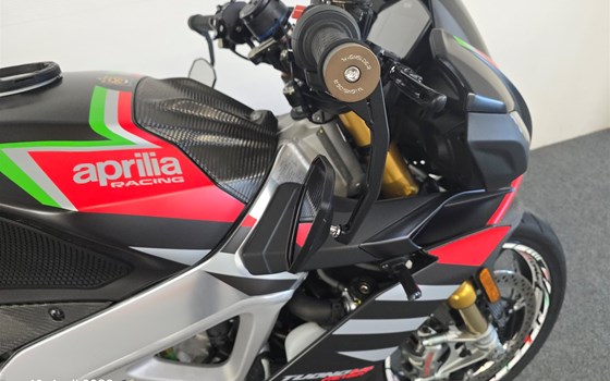 Gebrauchtmotorrad Aprilia Tuono V4 1100 Factory - Bild 3