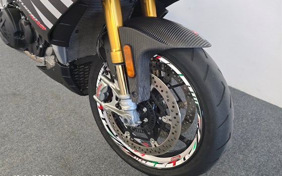 Gebrauchtmotorrad Aprilia Tuono V4 1100 Factory - Bild 12