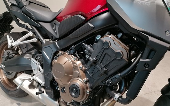 Gebrauchtmotorrad Honda CB650R - Bild 3