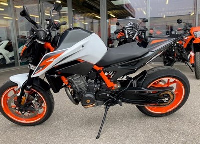 GEBRAUCHTFAHRZEUG KTM 890 Duke R